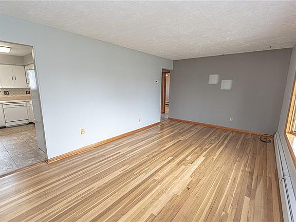 4th image of 6010 Hardin Dr