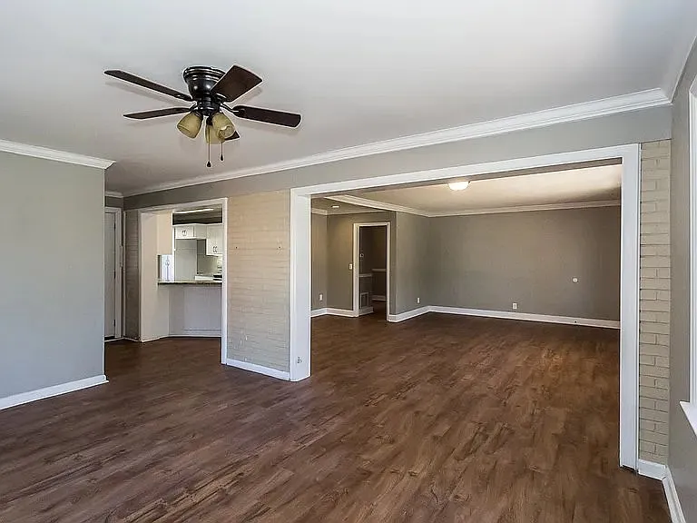 1518 Dahlia Road, 29205; #4828 - 4828 — Photo 2