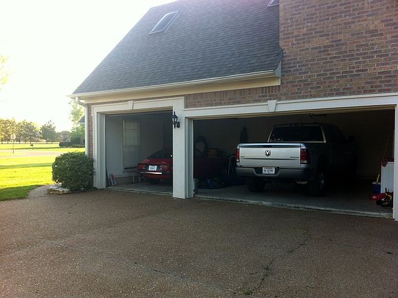 3-car garage