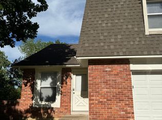 311 Hawthorne Ct APT B, Belton, MO 64012