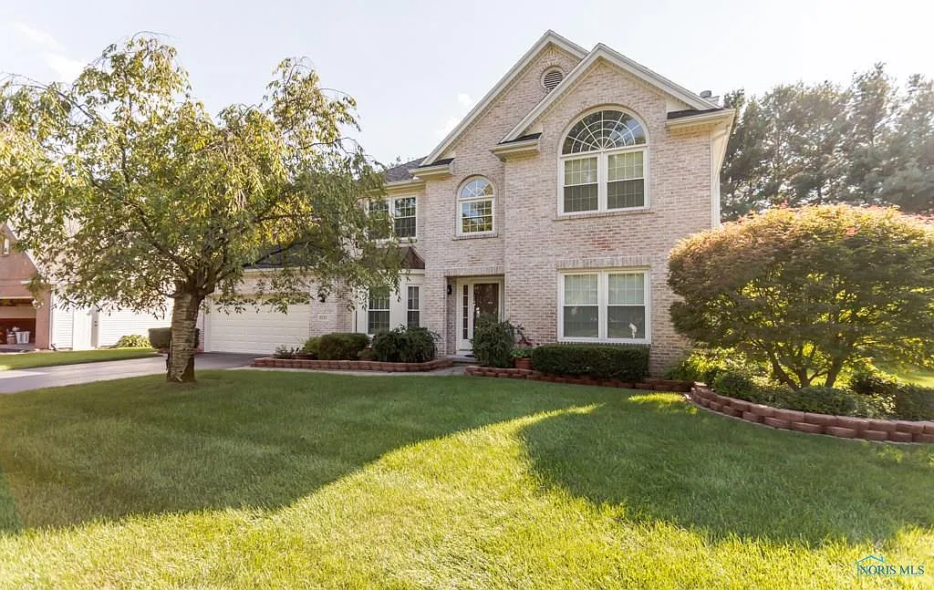 8925 Sycamore Trl photo 1