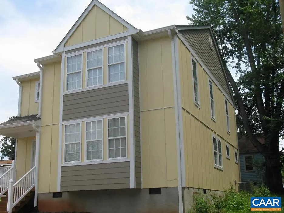 1 bed, 1.5 bath, 2000 sqft, $1,045 — Photo 2