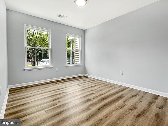 5th image of 2951 Mainstone Dr