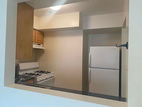5th image of 4619 88th St APT 2D