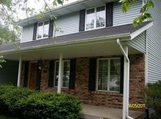 805 E 3rd St, Coal Valley, IL