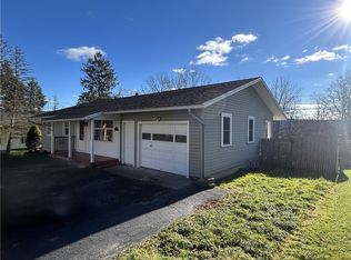 35 State St, Oxford, NY 13830