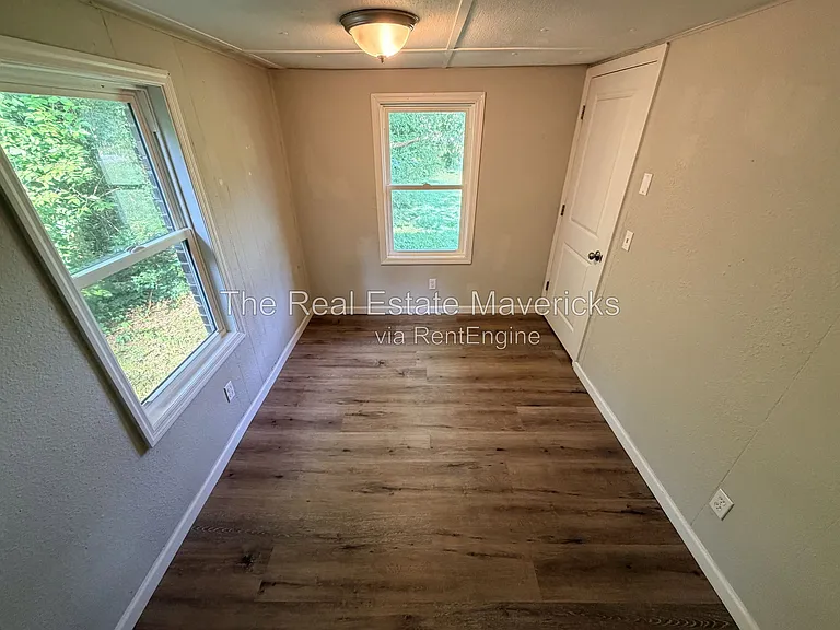 46 Trinity Rd #1 — Photo 10