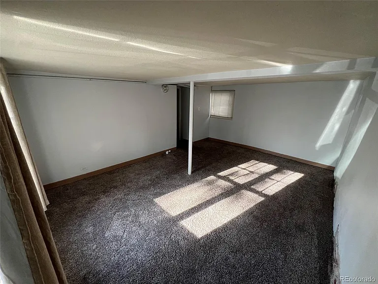1415 Elizabeth St — Photo 3