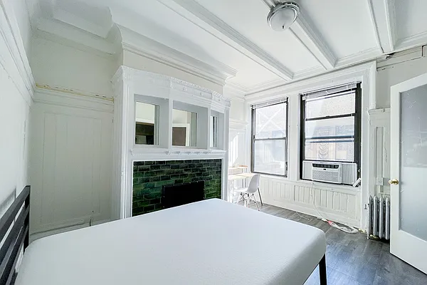 Rented by Corcoran | media 12