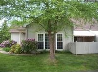 21 Woodland Chase Blvd, Niles, OH 44446
