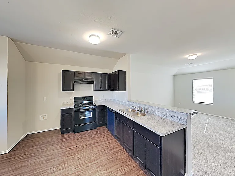 10705 SW 23rd Ter — Photo 8