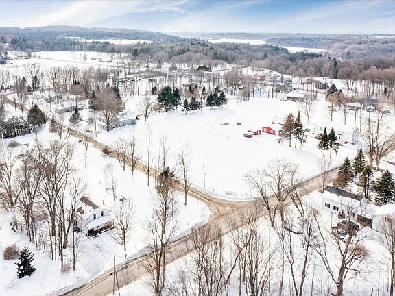 5th image of 178 Brosseau Road