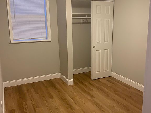 3rd image of 3300 N Hancock St #1