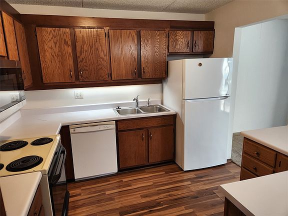 5th image of 2955 Bowling St SW APT 135