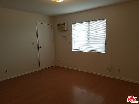 4th image of 318 N Hobart Blvd APT 4