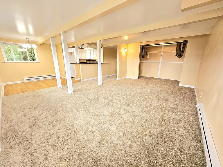 Olympus Apartments — Photo 9
