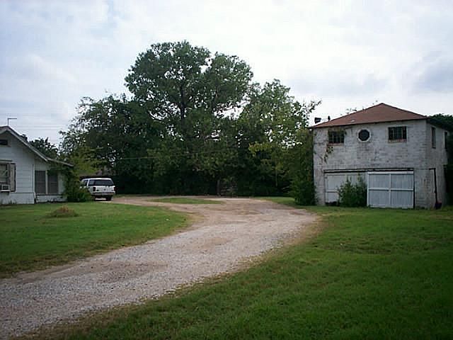 1st image of 726 N Irving Heights Dr