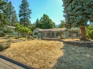 635 Elkader St, Ashland, OR 97520