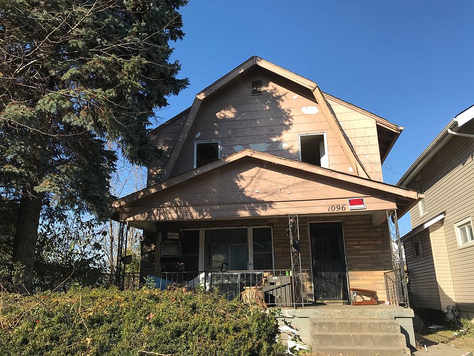 1st image of 1096 21st Ave