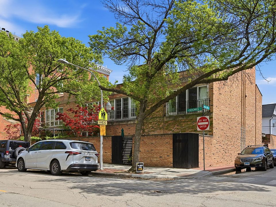 1st image of 344 W Willow St APT A