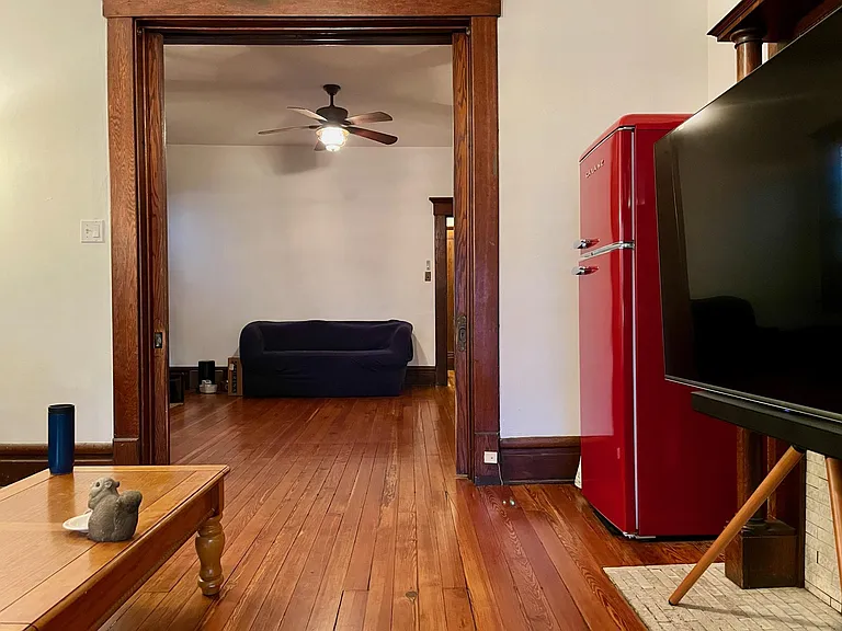 315 W Hubbard Ave — Photo 9