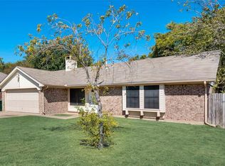 1015 Barton Ave, Glenn Heights, TX 75154