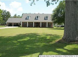 4489 Raymond Labauve Dr, Brusly, LA 70719