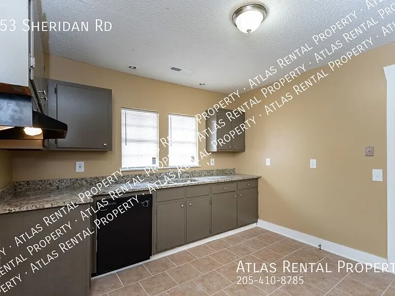 653 Sheridan Rd — Photo 18