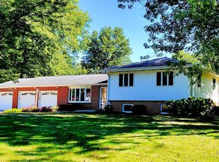 23885 Hazel Rd, Sterling, IL 61081