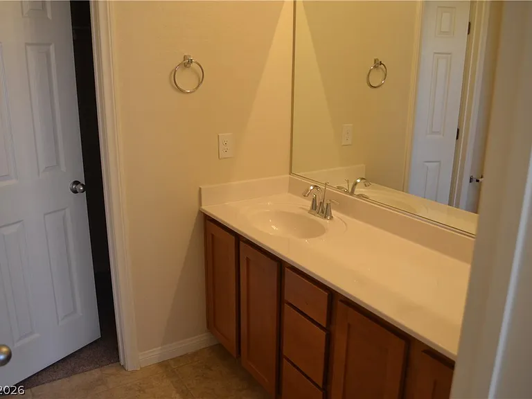 254 Botanic Gardens Dr — Photo 8