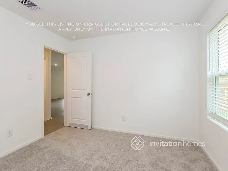 15215 Abella Dr — Photo 13