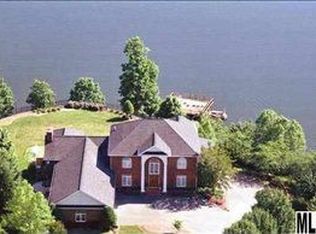 733 46th Avenue Dr NE, Hickory, NC 28601