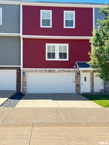 729 Cox Ct, Le Claire, IA, 52753