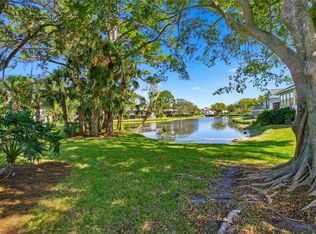 1004 Osprey Ct, Tarpon Springs, FL 34689