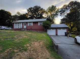 239 Avery Hill Rd, Ledyard, CT 06339