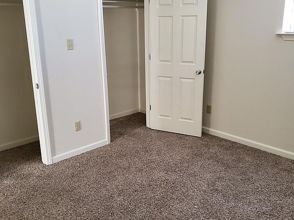 5th image of 1901 Sanford Dr APT 1
