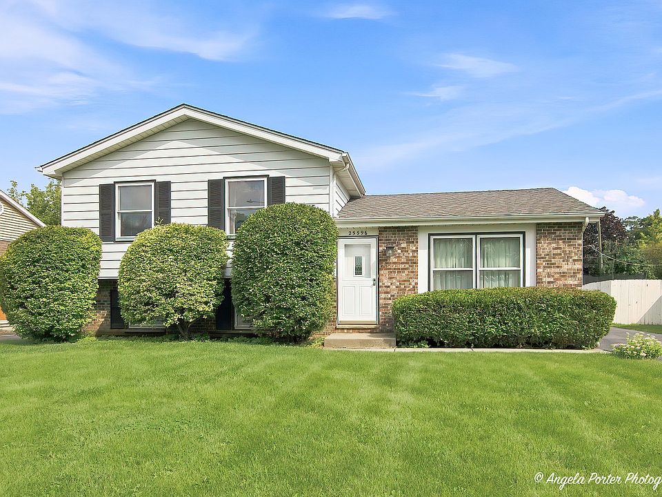 1st image of 25596 W Wacker Dr