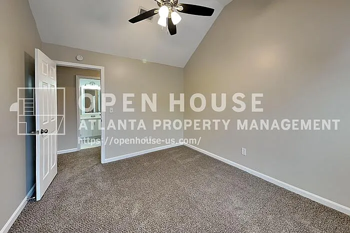 7005 Greenfield Ln — Photo 15