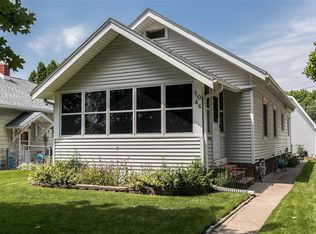 1046 F Ave NW, Cedar Rapids, IA 52405