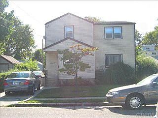 2nd image of 11 Farrell St
