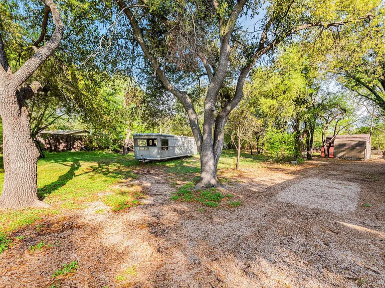 10606 Macmora Rd — Photo 6