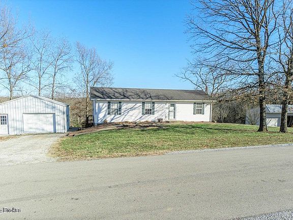 2nd image of 2365 Hall Simpson Rd