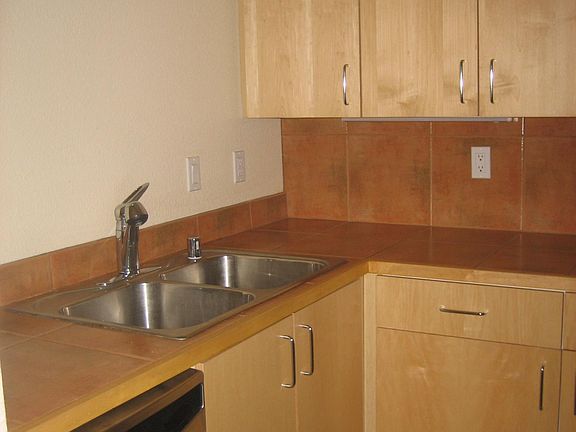 4th image of 601 Circulo De Morelia Unit 104