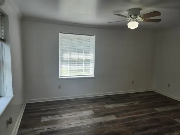 1100 Logan Ave #2B, Rossville, GA 30741