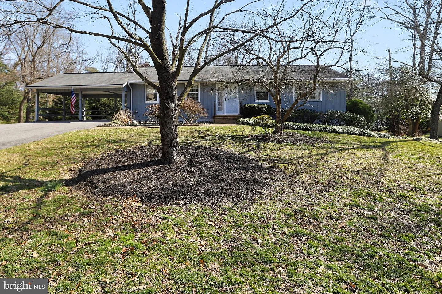 389 Stonehouse Dr photo 1