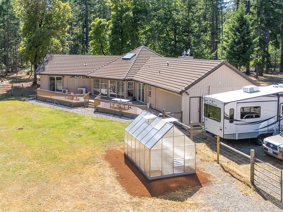 1133 Idlewild Dr, Cave Junction, OR 97523 | MLS #220223097 | Zillow