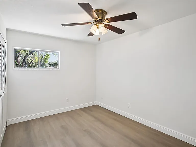 2906 Lichen Ln #B — Photo 18