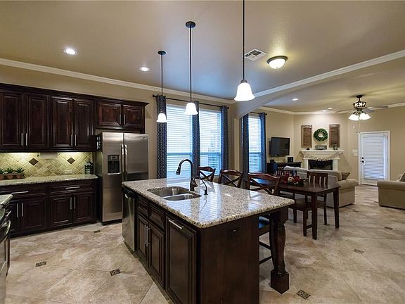 2nd image of 335 Quarry Ln