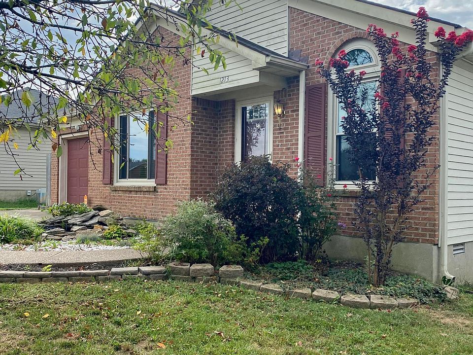 2nd image of 1213 Shepard Way