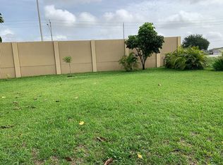 1119 Grove Dr, Naples, FL 34120